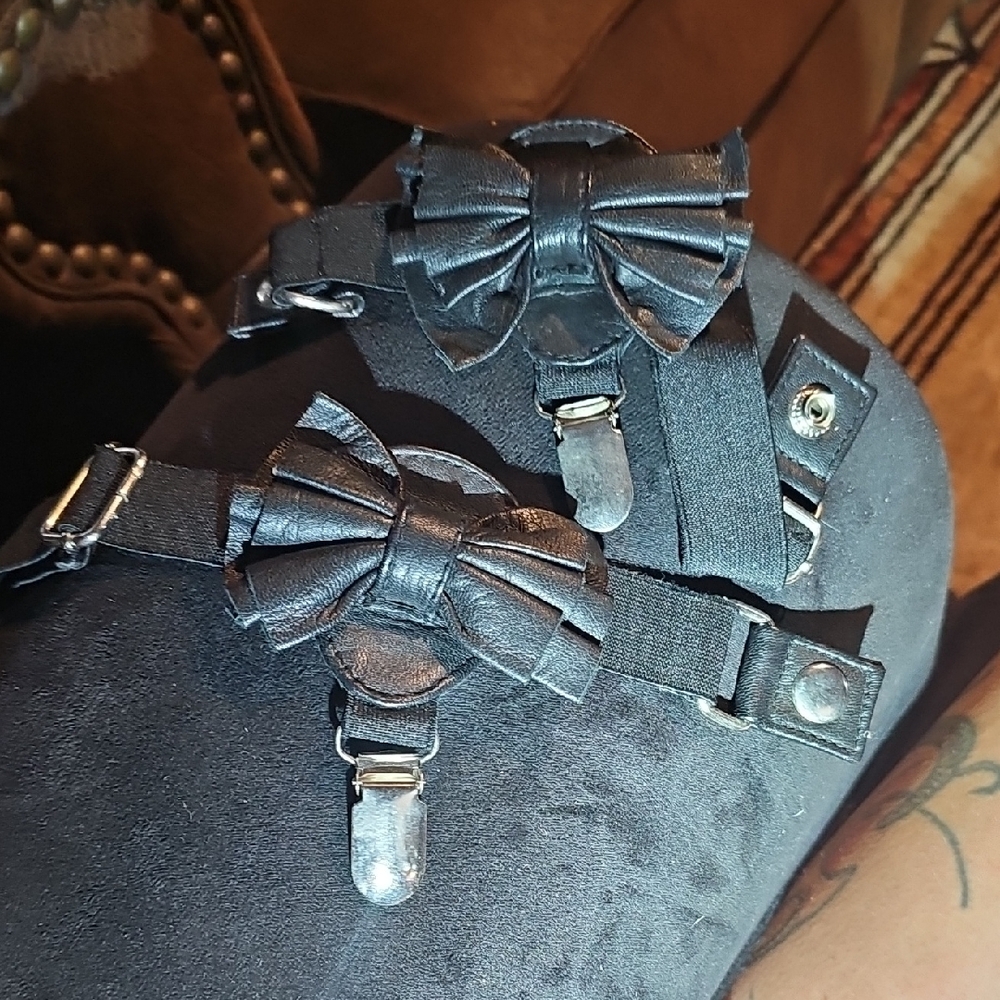 Black Bow Suspender Clips